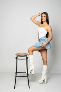 663413708: Chica busca chico en Madrid