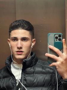 604385797: Chico busca chica en Madrid