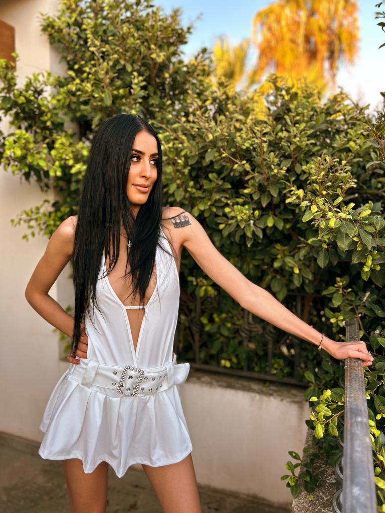 603960541: Chica busca chico en Ibiza