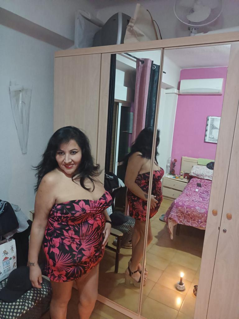 Chica busca chico en Almería: 