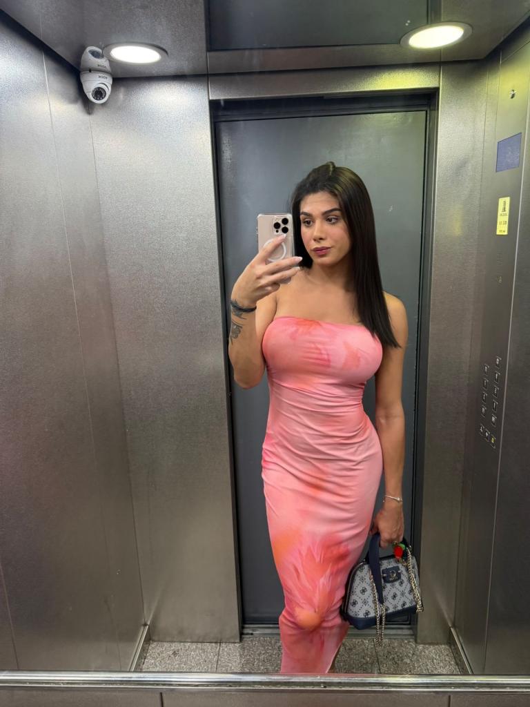 647088297: Transexual en Álava