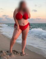 643779211: Chica busca chico en La Coruña