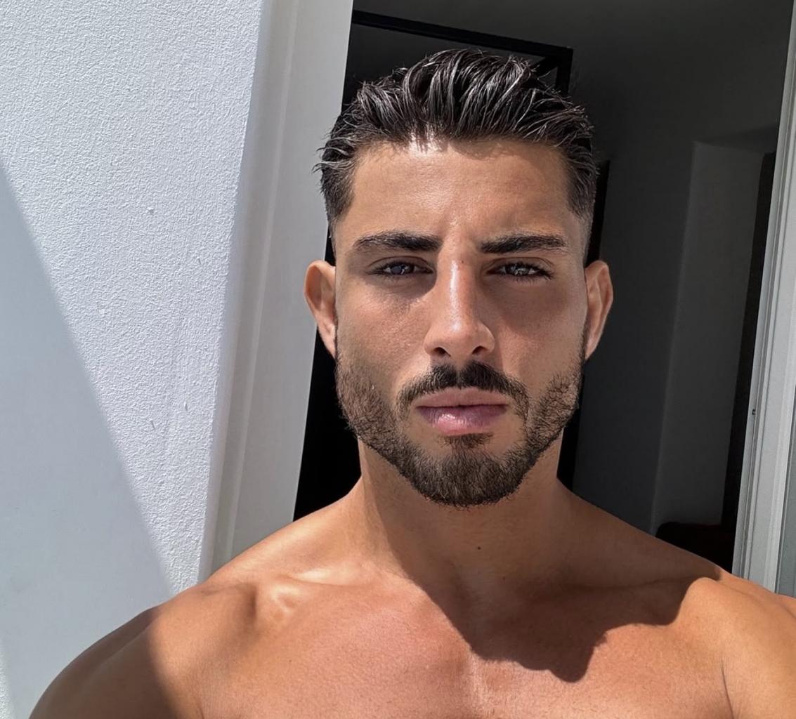 Chico busca chica en Málaga: 