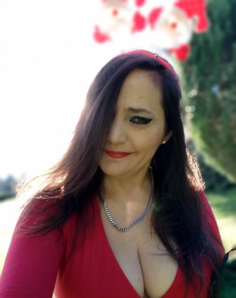 635303303: Chica busca chico en Madrid