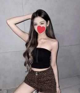 667389439: Chica busca chico en Madrid