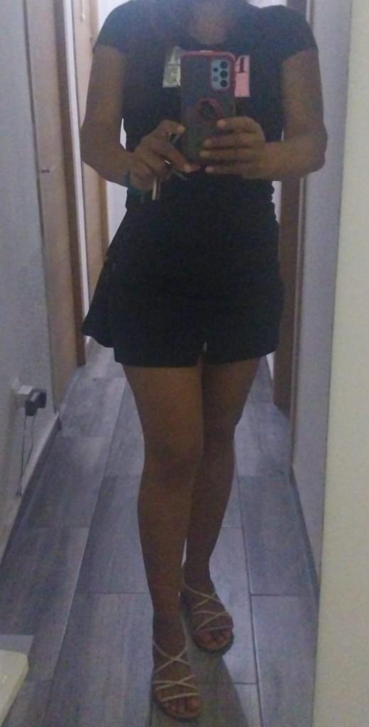 631969461: Chica busca chico en Barcelona