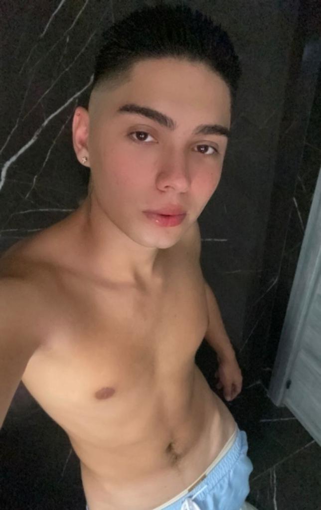 Chico busca chica en Málaga: 