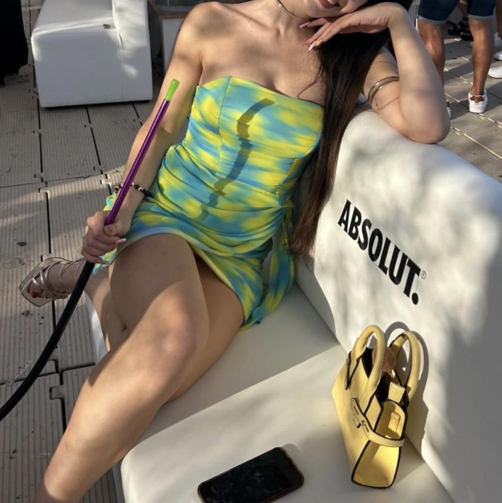 Chica busca chico en Granada: 