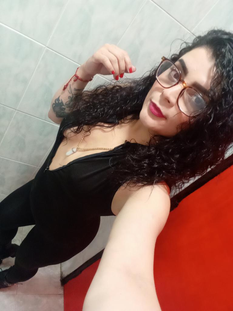 603989768: Chica busca chico en Madrid