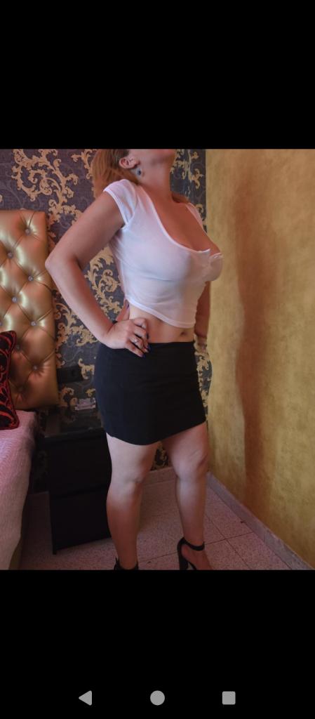 931483845: Chica busca chico en Barcelona