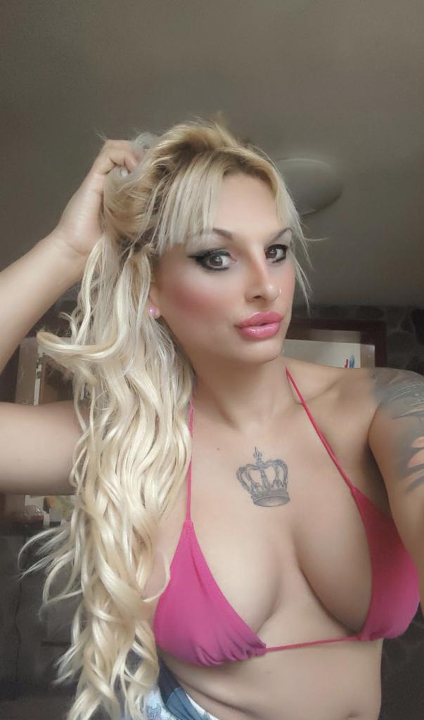 678200777: Chica busca chico en Barcelona