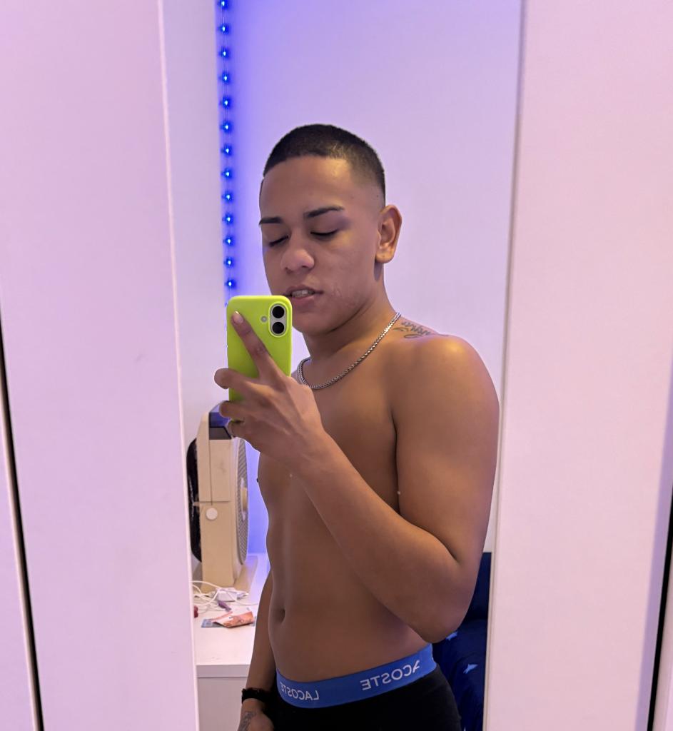 666695763: Chico busca chica en Málaga