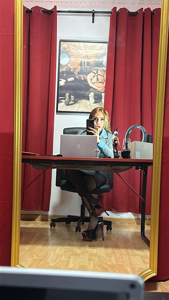 645553721: Travesti en Valencia