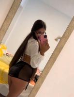 624095449: Chica busca chico en Sevilla