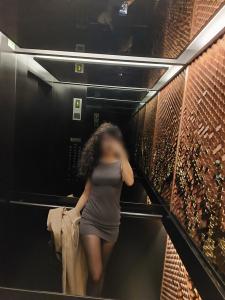 654459655: Chica busca chico en Ibiza