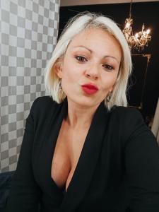 632025514: Chica busca chico en Barcelona