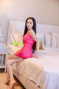 697963361: Chica busca chico en Valencia