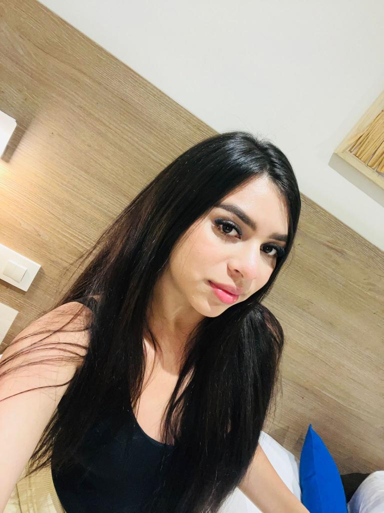 Chica busca chico en Ibiza: 