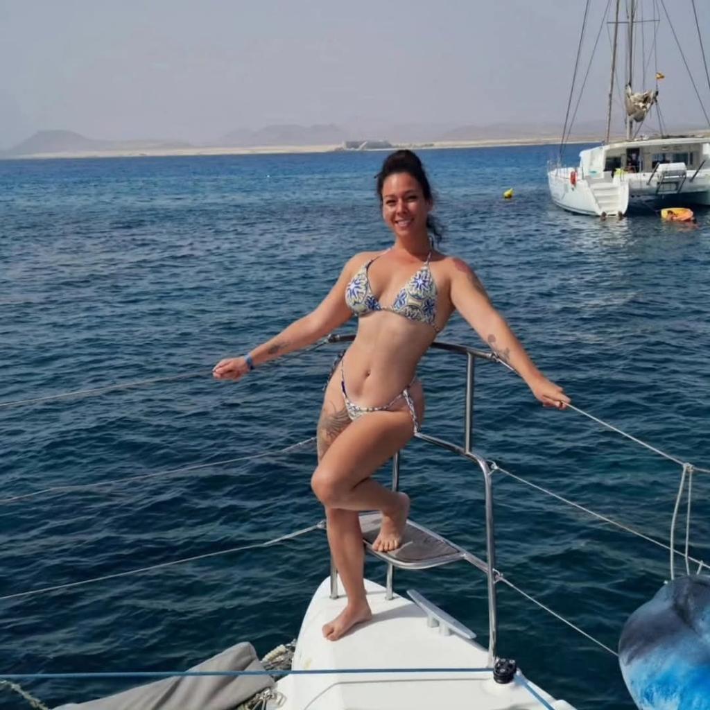 649552482: Chica busca chico en Madrid