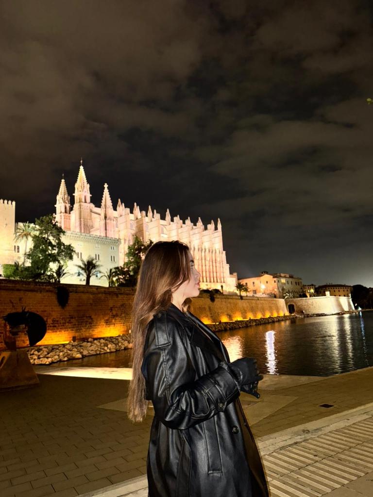 Chica busca chico en Mallorca: 