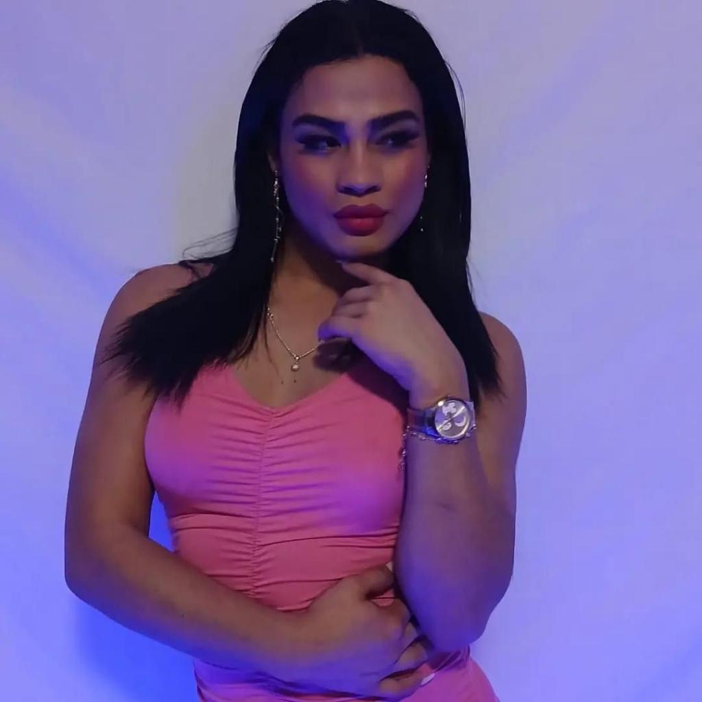 643114913: Transexual en La Rioja