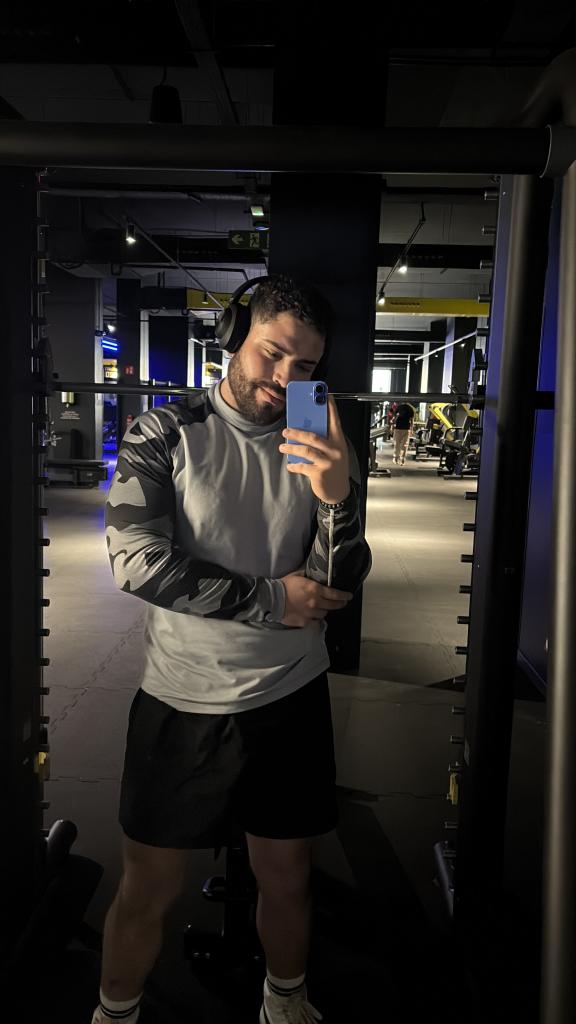 643346650: Chico busca chica en Valencia