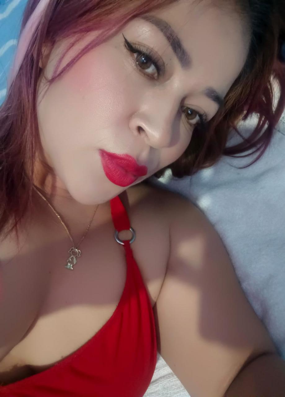 613867341: Chica busca chico en Navarra