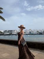 620433871: Chica busca chico en Lugo