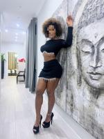 615687097: Chica busca chico en Orense