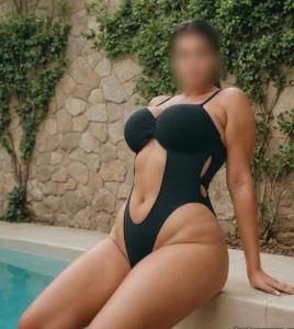 613905801: Chica busca chico en Málaga