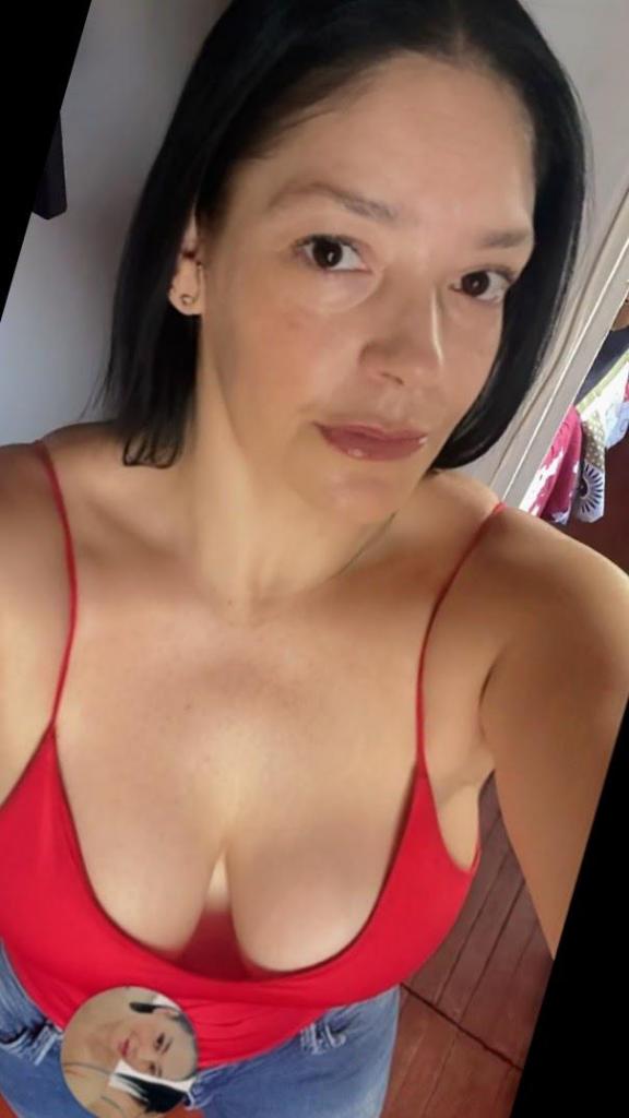 Chica busca chico en Jaén: 