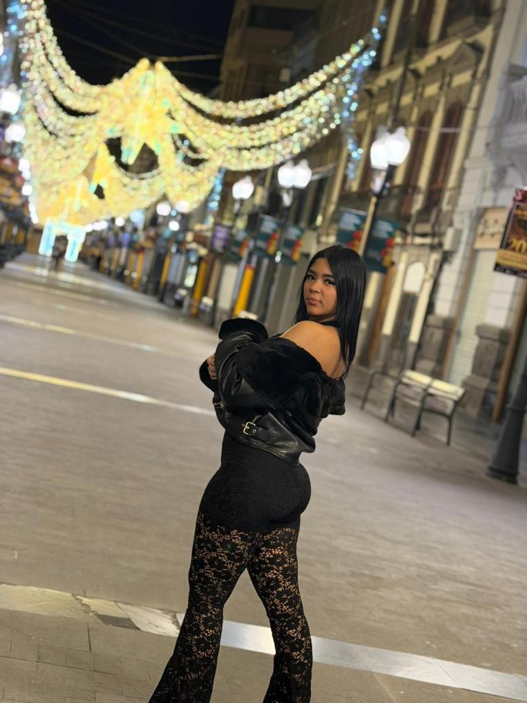 672560206: Chica busca chico en Madrid