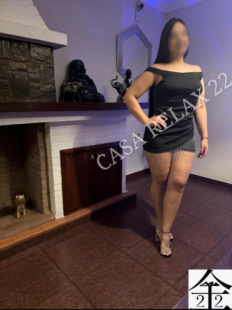 Chica busca chico en Granada: Chica busca chico