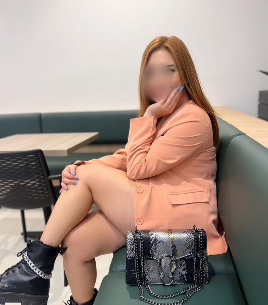 604246241: Chica busca chico en Gerona