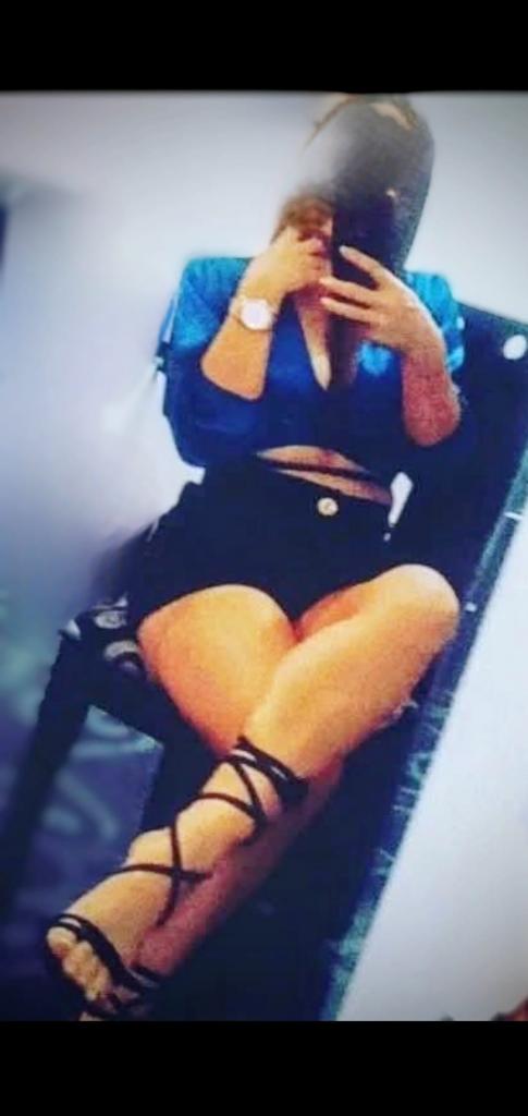 Chica busca chico en Murcia: 