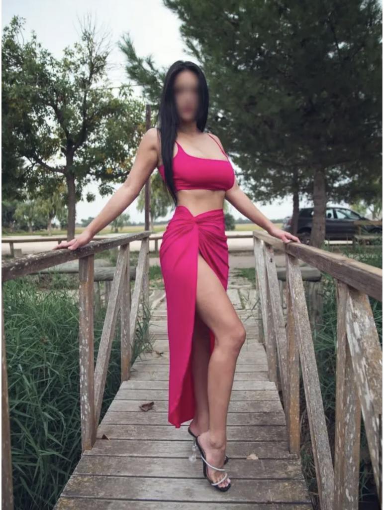 Chica busca chico en Menorca: Chica busca chico