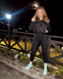 604246241: Chica busca chico en Gerona