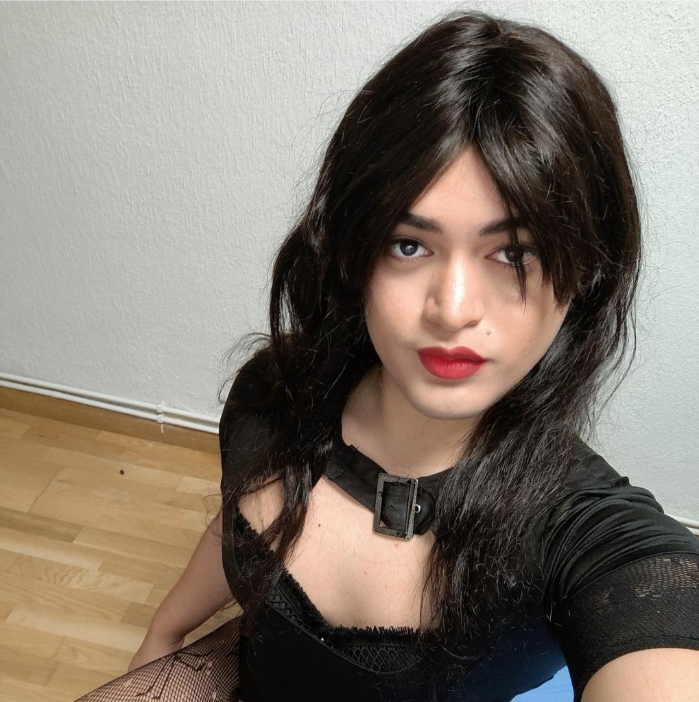 697484966: Transexual en Asturias