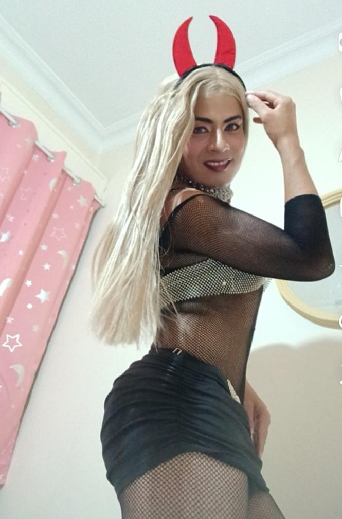634398365: Transexual en Barcelona