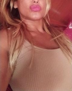 697850776: Chica busca chico en Alicante