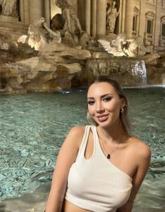 621040899: Chica busca chico en Almería