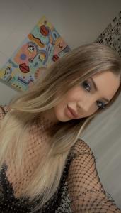 621040899: Chica busca chico en Almería