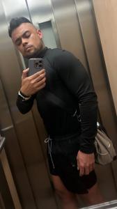 667100555: Chico busca chica en Valencia