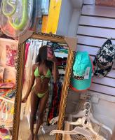 631129028: Chica busca chico en Barcelona