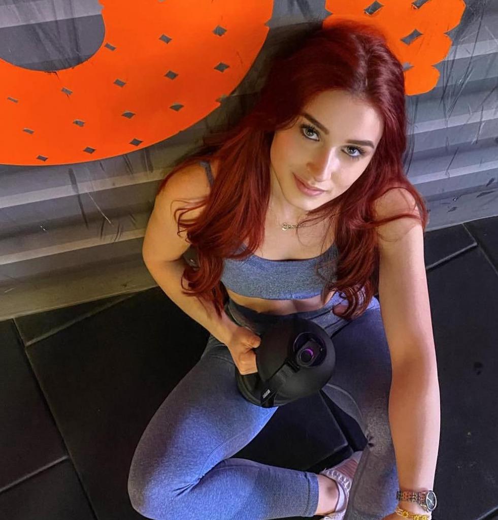 Chica busca chico en Tenerife: 