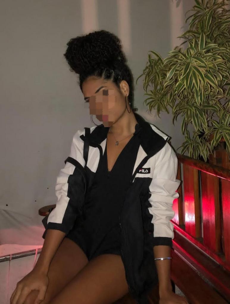 Chica busca chico en Tenerife: 