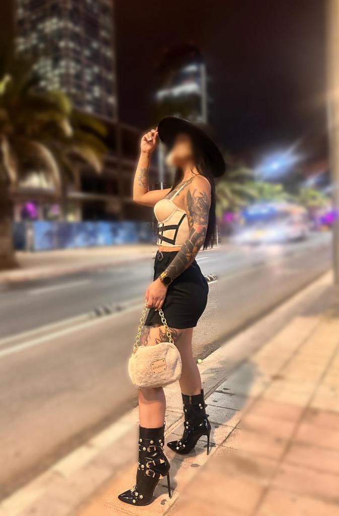 627107716: Chica busca chico en Cádiz