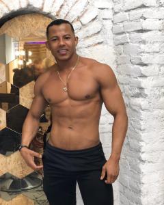 Chico busca chica en La Coruña: 