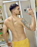 642694380: Chico busca chica en Granada