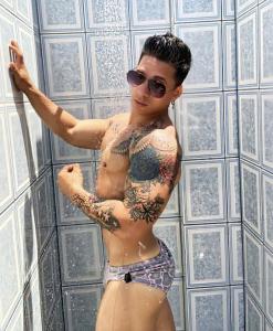 Chico busca chica en Barcelona: 